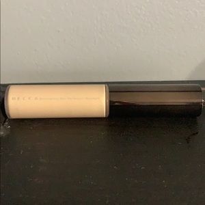 Becca Shimmering Skin Perfector Spotlight